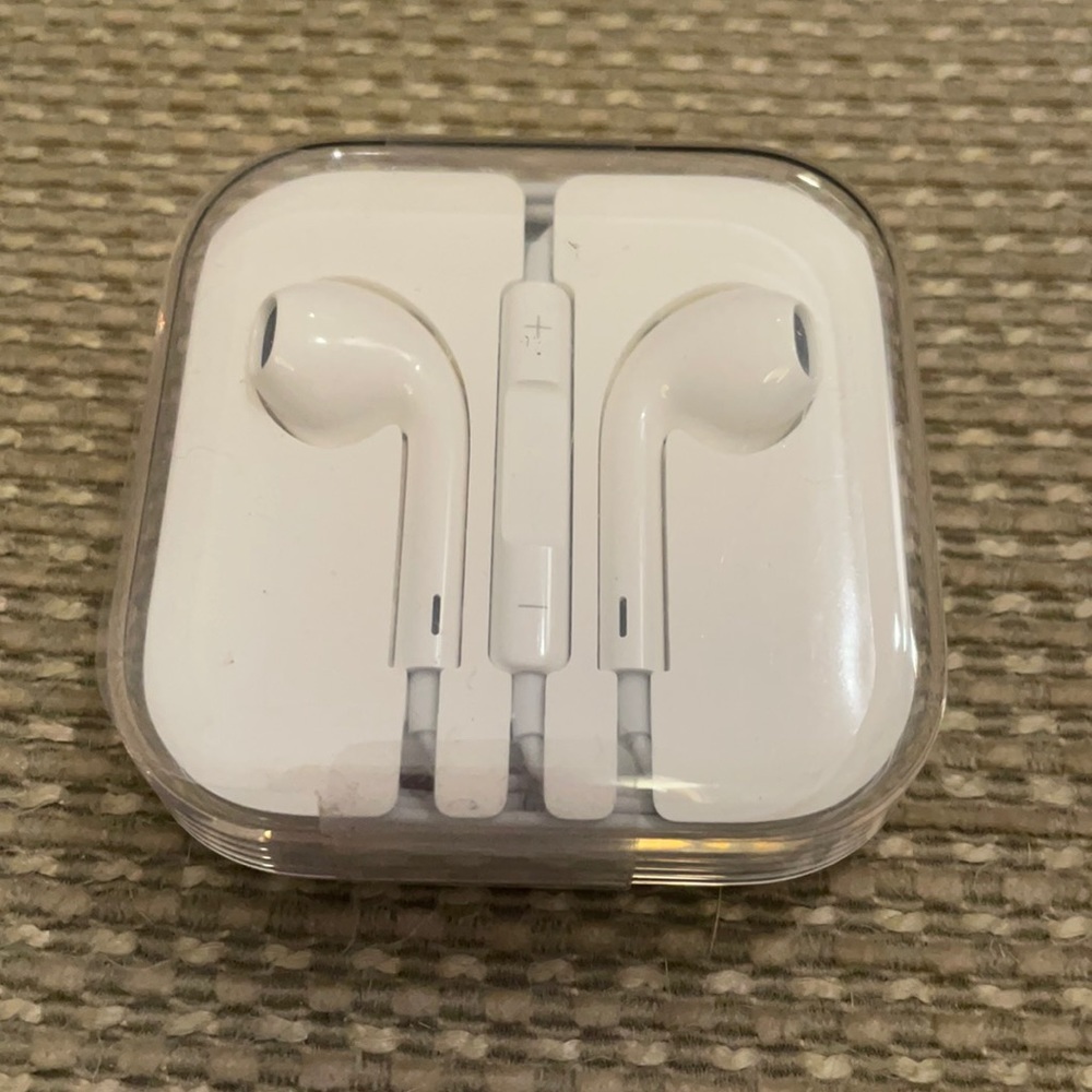 Brand New Apple Ear Buds